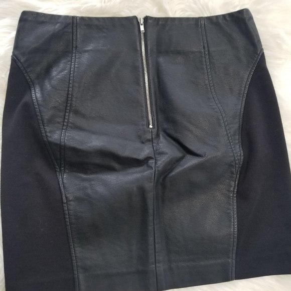 Dynamite | Black Faux Leather Mini Skirt Stretch S - Picture 5 of 6